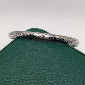 ✨ Classic Sterling Silver Hammered Bangle Bracelet ✨
